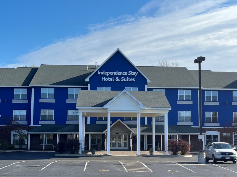 Independence Stay Hotel entrance sign